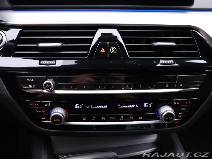 BMW 5 2,0 530e xDrive 135kW CZ 2021