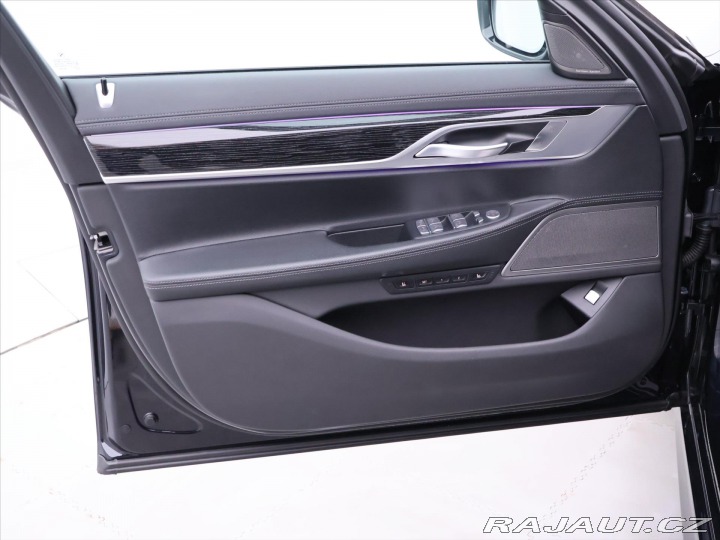 BMW 7 3,0 730d xDrive 210kW M-p 2022