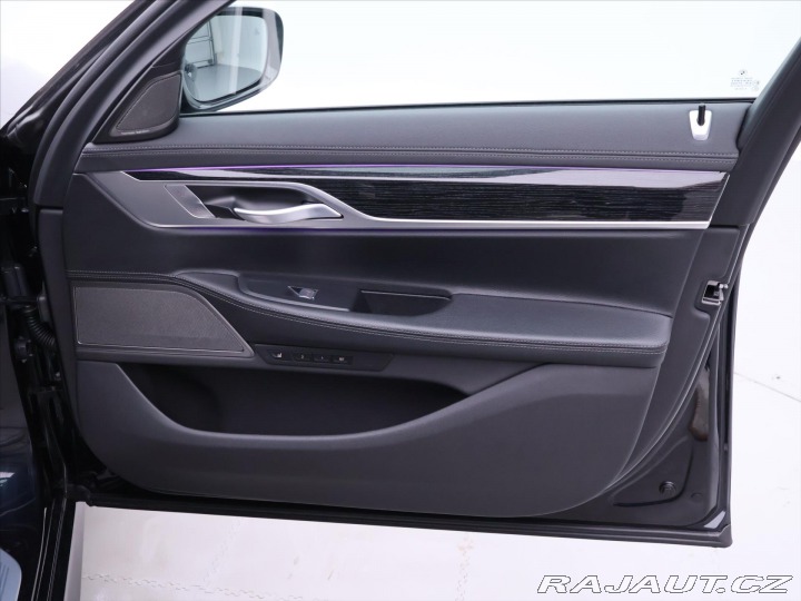 BMW 7 3,0 730d xDrive 210kW M-p 2022