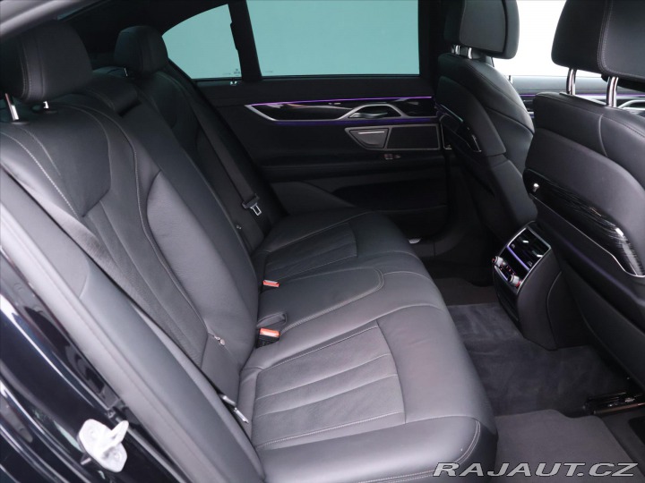 BMW 7 3,0 730d xDrive 210kW M-p 2022