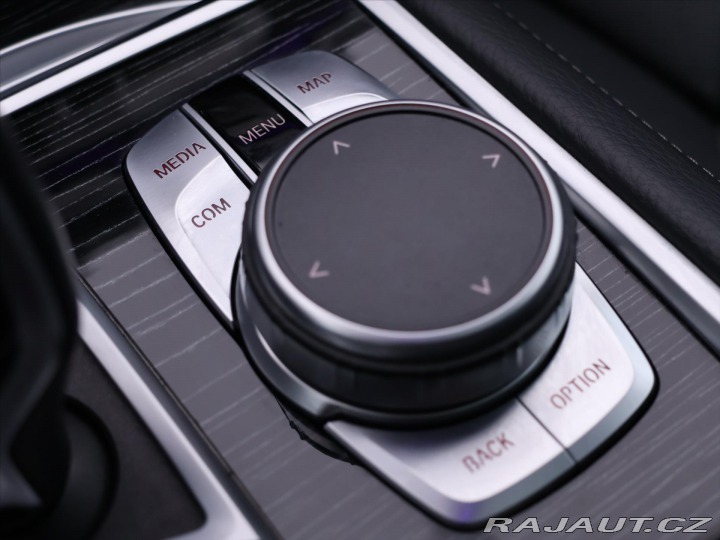 BMW 7 3,0 730d xDrive 210kW M-p 2022
