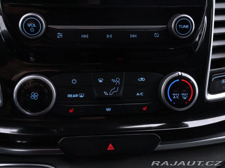 Ford Tourneo Custom 2,0 TDCi 136kW 8-Míst L2 2021