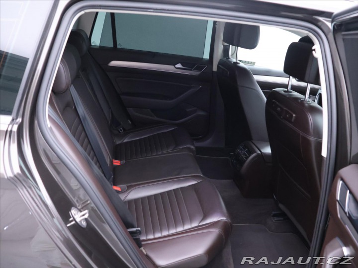 Volkswagen Passat 2,0 BiTDI 176kW 4M Highli 2015