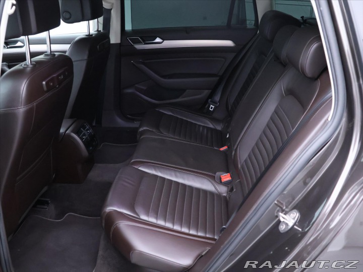 Volkswagen Passat 2,0 BiTDI 176kW 4M Highli 2015