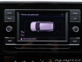 Volkswagen Passat 1,5 TSI 110kW DSG Busines 2024