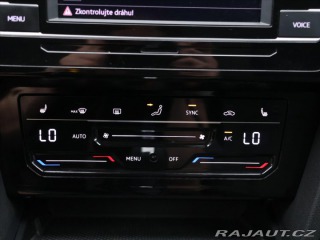 Volkswagen Passat 1,5 TSI 110kW DSG Busines 2024