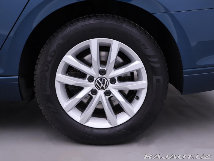 Volkswagen Passat 1,5 TSI 110kW DSG Busines 2023