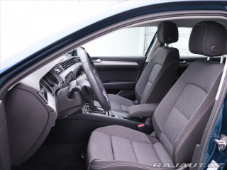 Volkswagen Passat 1,5 TSI 110kW DSG Busines 2023