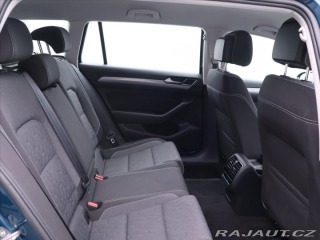 Volkswagen Passat 1,5 TSI 110kW DSG Busines 2023