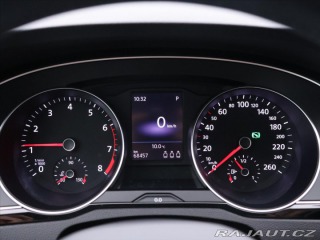 Volkswagen Passat 1,5 TSI 110kW DSG Busines 2023