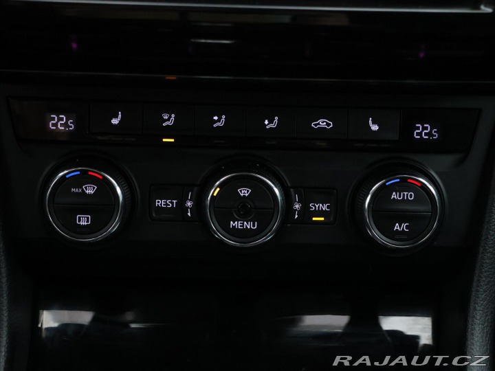 Škoda Superb 2,0 TDI 110kW Style CZ 2015