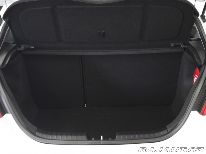 Kia Ceed 1,4 CVVT 80kW ProCeed 1.m 2009