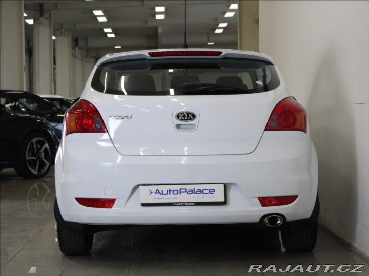 Kia Ceed 1,4 CVVT 80kW ProCeed 1.m 2009