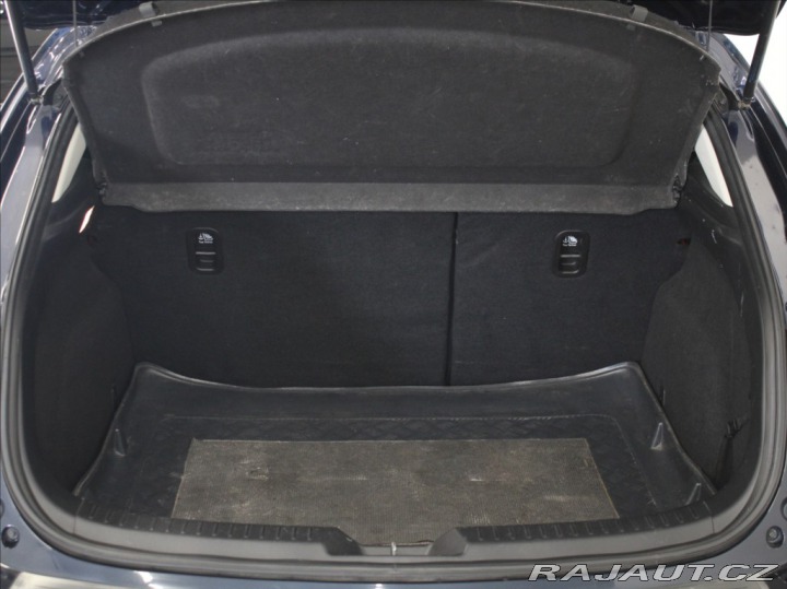 Mazda 3 2,0 G165 Revolution Výpro 2016