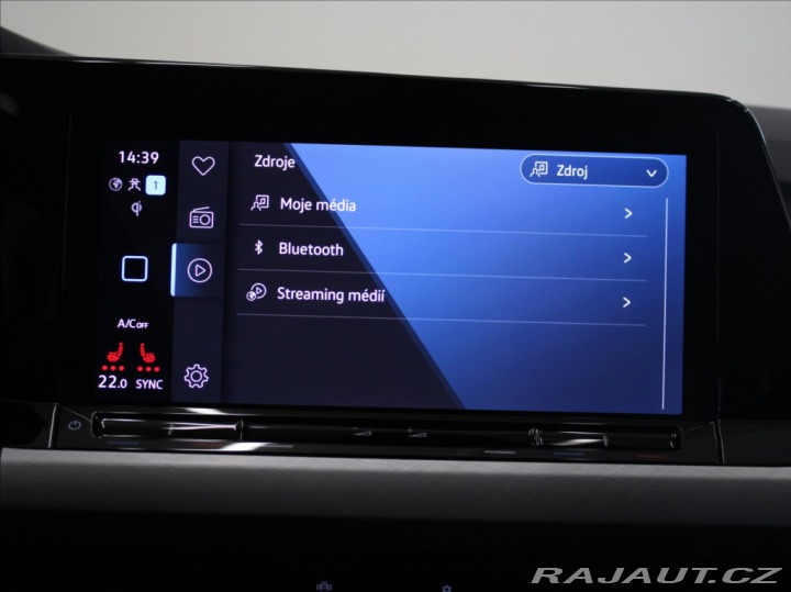 Volkswagen Golf 1,5 TSI Life Variant 92tk 2023