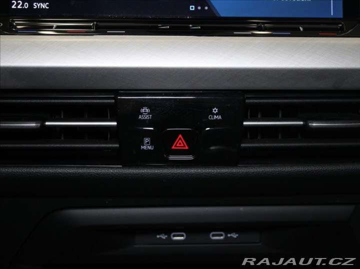 Volkswagen Golf 1,5 TSI Life Variant 92tk 2023