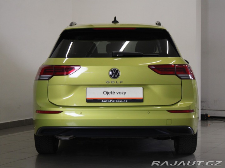 Volkswagen Golf 1,5 TSI Life Variant 92tk 2023