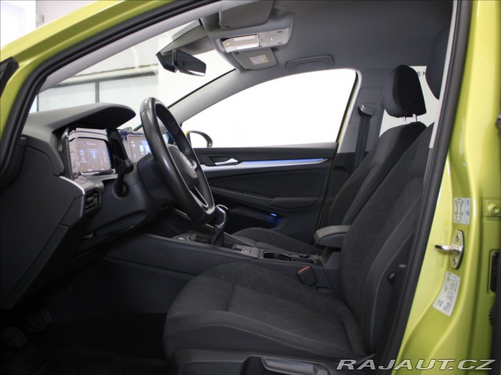 Volkswagen Golf 1,5 TSI Life Variant 92tk 2023