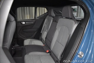 Volvo XC40 2,0 B3 PLUS Adapt,bezklíč 2024