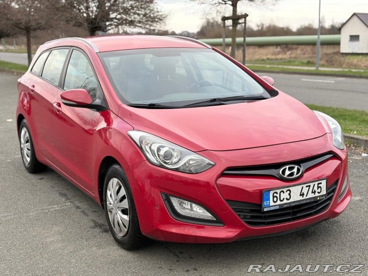 Hyundai i30 1,4 r.v. 2013, najeto 1 2013