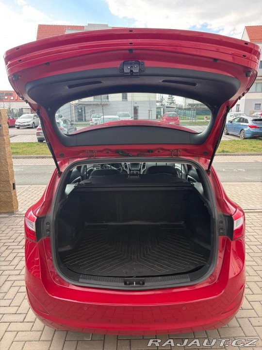 Hyundai i30 1,4 r.v. 2013, najeto 1 2013