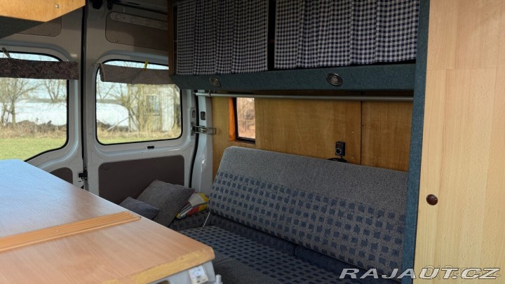 Renault Master 2,5   D - Obytný 2000