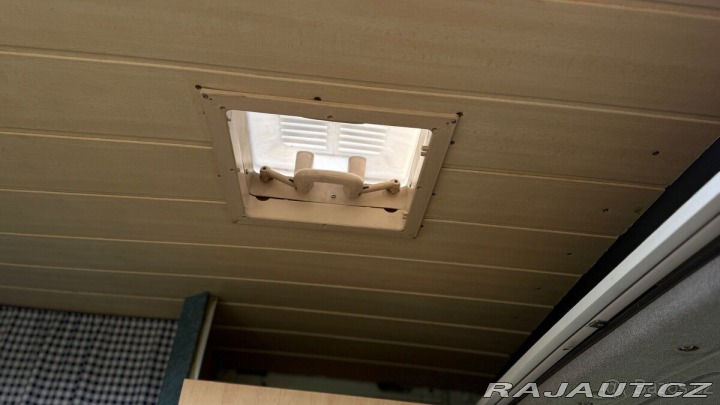 Renault Master 2,5   D - Obytný 2000