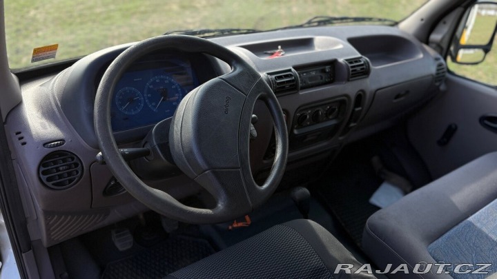 Renault Master 2,5   D - Obytný 2000