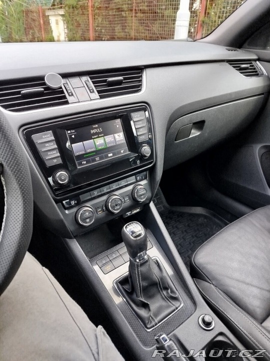 Škoda Octavia 2,0 3 rs TDI 135 kW man 2015