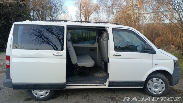 Volkswagen Transporter 2,0   T5 2010