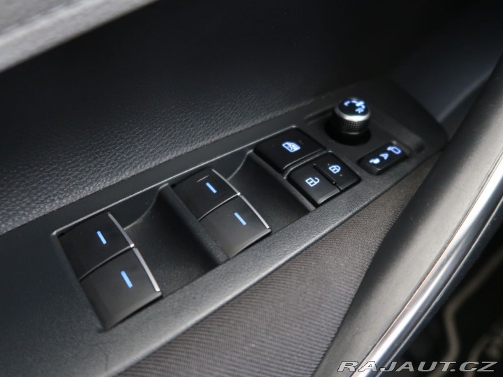 Toyota Corolla 2.0Hybrid,CZ,DPH,Comfort 2022