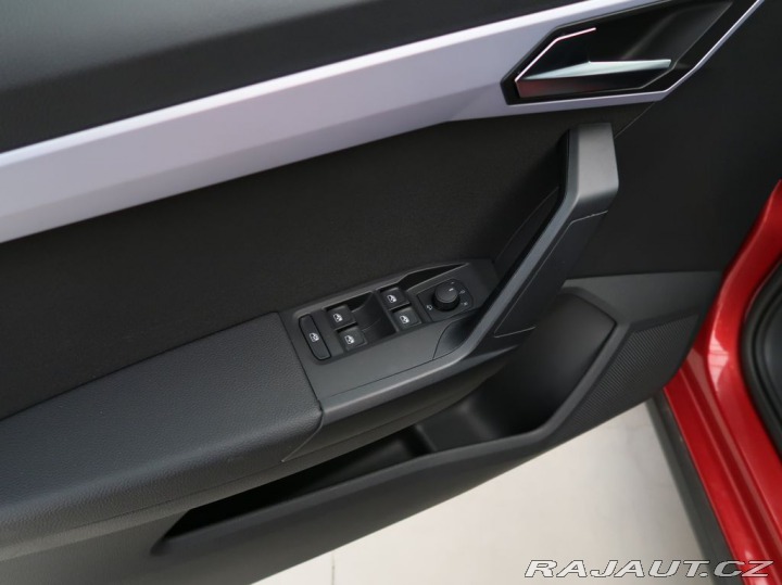 Seat Arona 1.0TSi,85kW,FR,MAN6,NAVI 1800