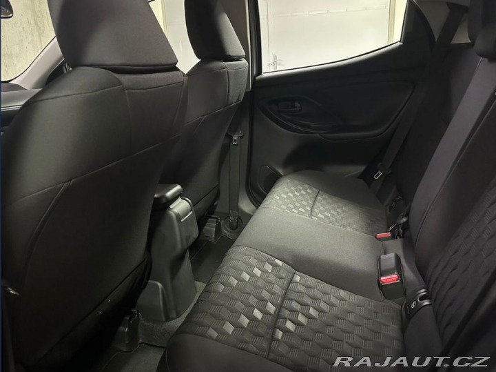 Toyota Yaris 1.5,Hybrid,e-CVT,Comfort 2024