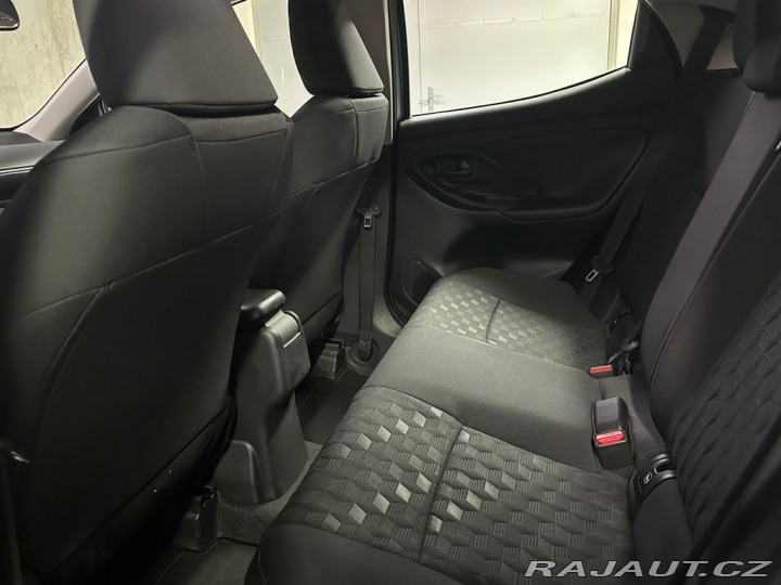 Toyota Yaris Comfort 1.5 Hybrid e-CVT 2024