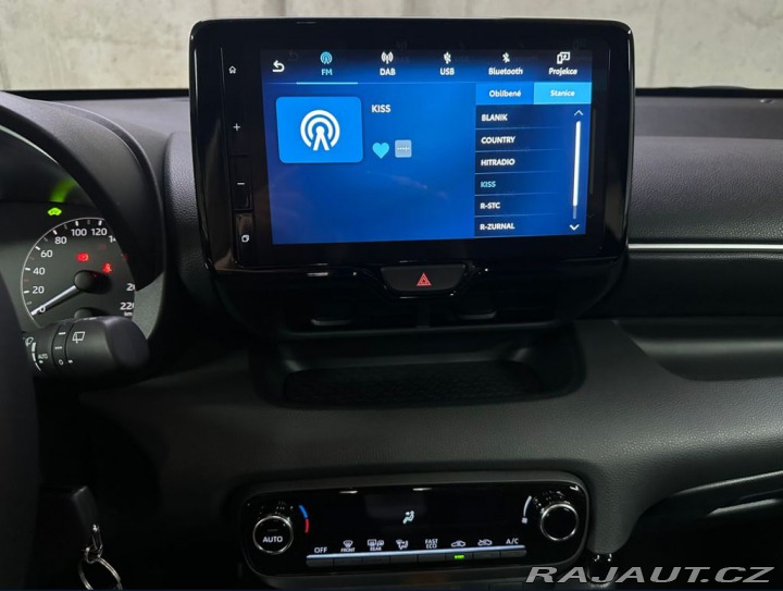Toyota Yaris 1.5,Hybrid,e-CVT,Comfort 2024