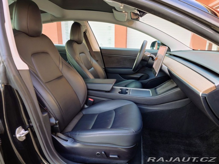 Tesla Model 3 PRODÁNO 2021