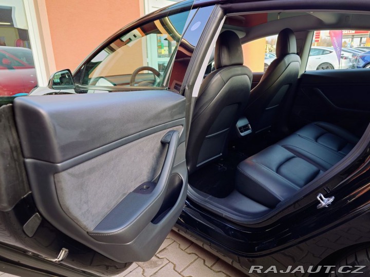 Tesla Model 3 PRODÁNO 2021