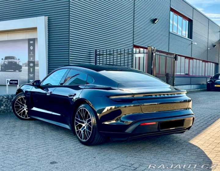 Porsche Taycan 350KW, SportChrono, pasa 2021