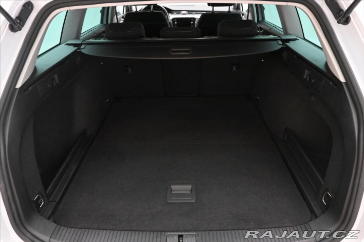 Volkswagen Passat 2,0 TDI 110 kW DSG Busine 2022