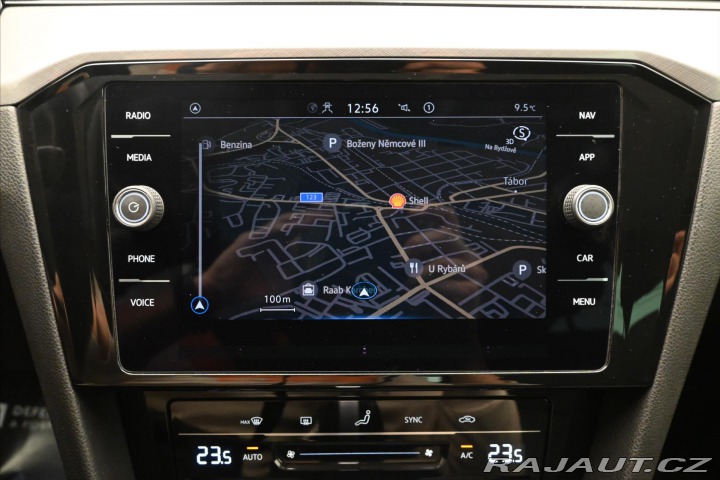 Volkswagen Passat 2,0 TDI 110 kW DSG Busine 2022