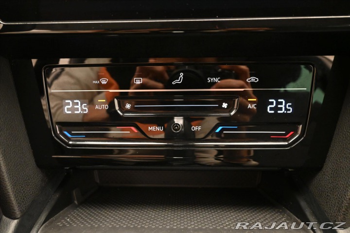 Volkswagen Passat 2,0 TDI 110 kW DSG Busine 2022