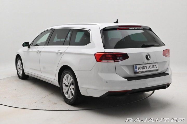 Volkswagen Passat 2,0 TDI 110 kW DSG Busine 2022