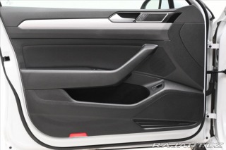 Volkswagen Passat 2,0 TDI 110 kW DSG Busine 2022