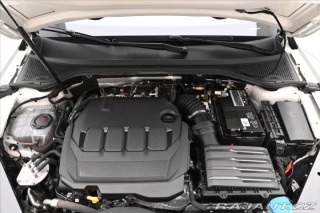 Volkswagen Passat 2,0 TDI 110 kW DSG Busine 2022