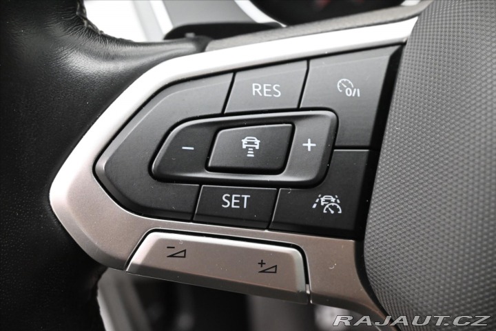 Volkswagen Passat 2,0 TDI 110 kW DSG Busine 2022