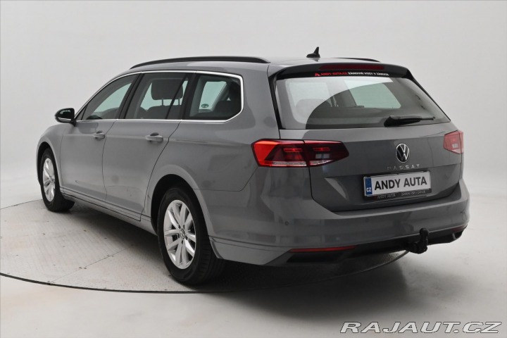 Volkswagen Passat 2,0 TDI 110 kW DSG Busine 2022