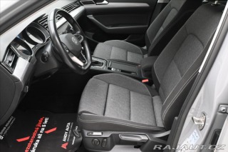 Volkswagen Passat 2,0 TDI 110 kW DSG Busine 2022