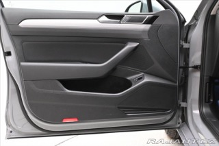 Volkswagen Passat 2,0 TDI 110 kW DSG Busine 2022