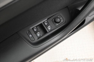 Volkswagen Passat 2,0 TDI 110 kW DSG Busine 2022