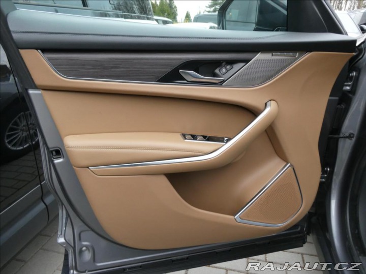 Jaguar F-Pace 2,0 P250 SE 1Maj, ČR DPH 2022